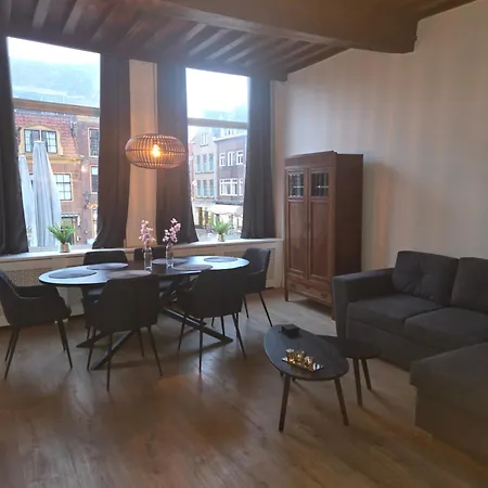 Slapen Bij De Buren *