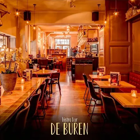 Апартаменты Slapen Bij De Buren Алкмар