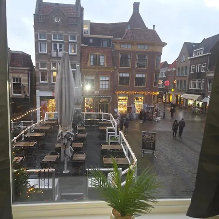 公寓 Slapen Bij De Buren